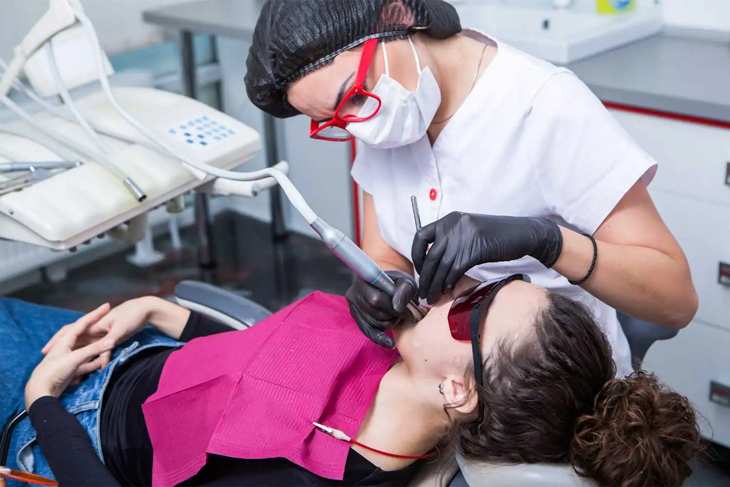 How much is the Root Canal Cost in Noida?